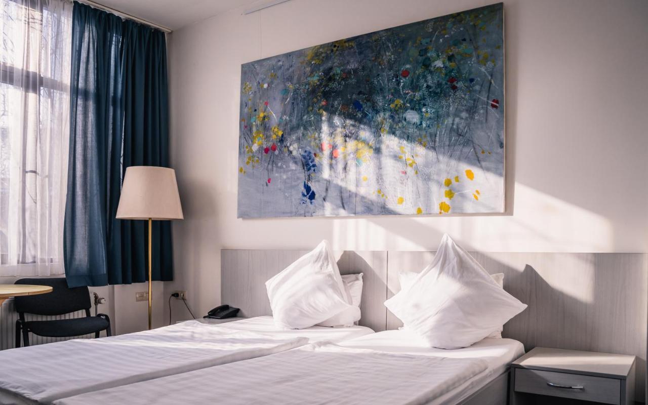 Berlin Art Hotel Gjoumri Kültér fotó